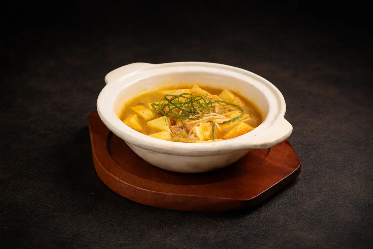 蟹黃豆腐煲｜Golden Crab Roe Tofu