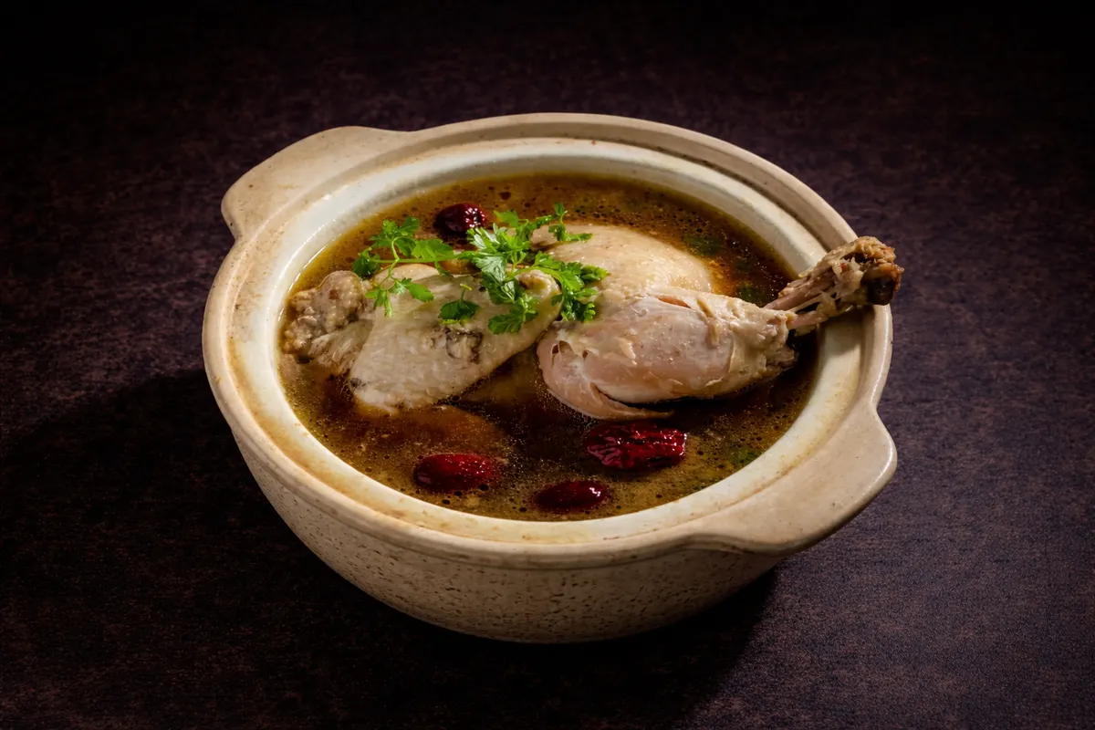暖補雞湯｜Half Chicken Soup